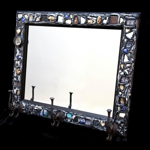 mosaic mirror with hooks1